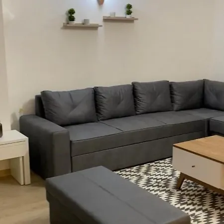 Maryam 4 Rooms Apartment
