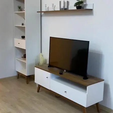 Maryam 4 Rooms Apartment Blažuj
